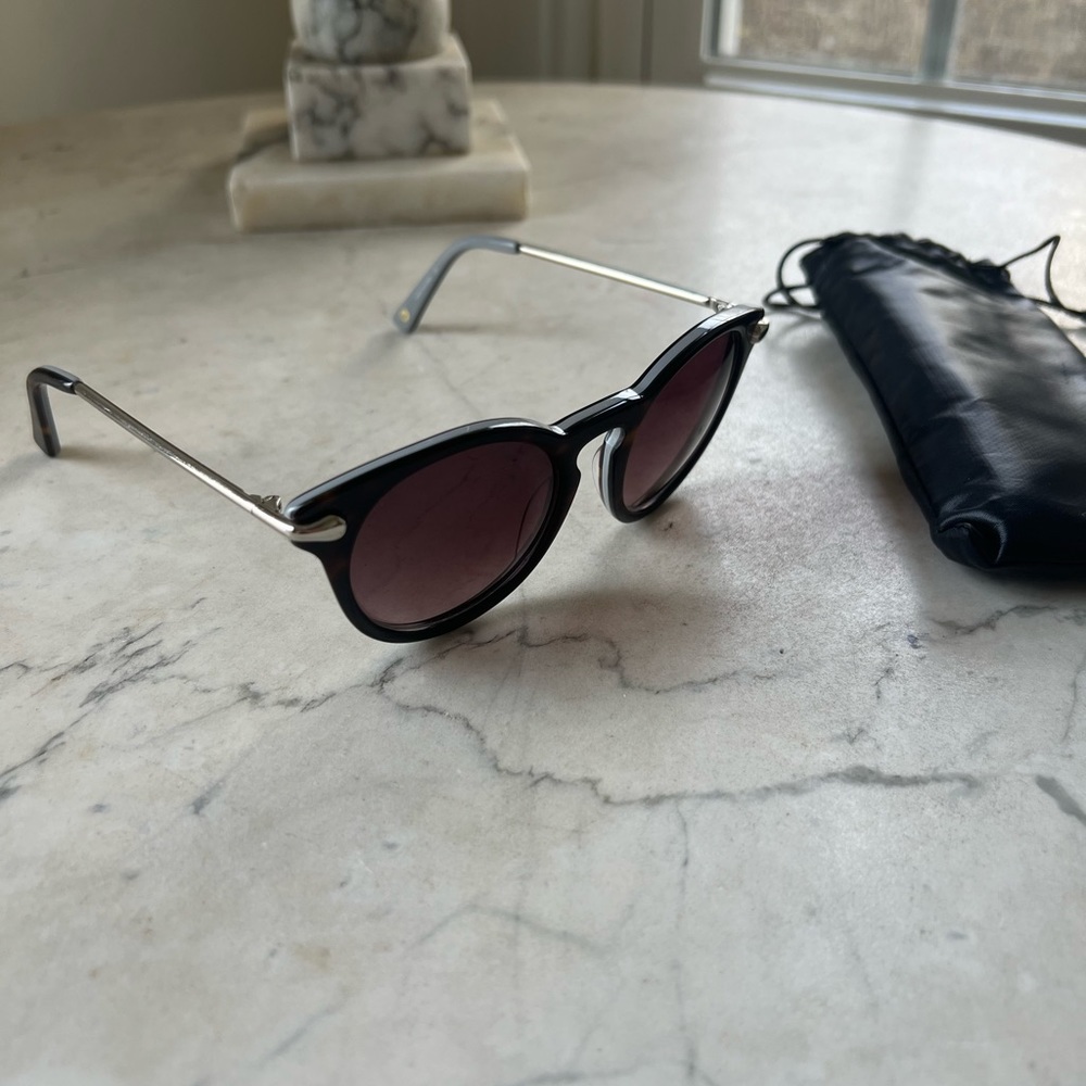 Used Ett:twa Sunglasses great condition